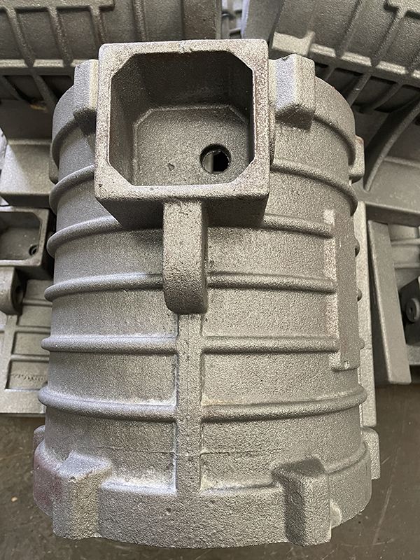 我們?cè)撊绾芜x擇電機(jī)外殼呢？